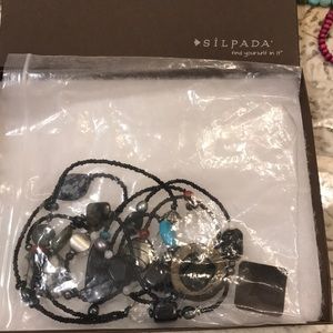 Never worn beaded necklace